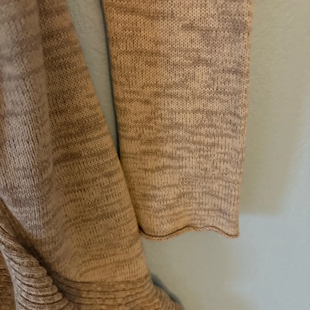 Sylvie & Mado Mill Valley Ca. Knit Ruffle Open Cardigan - Picture 6 of 12